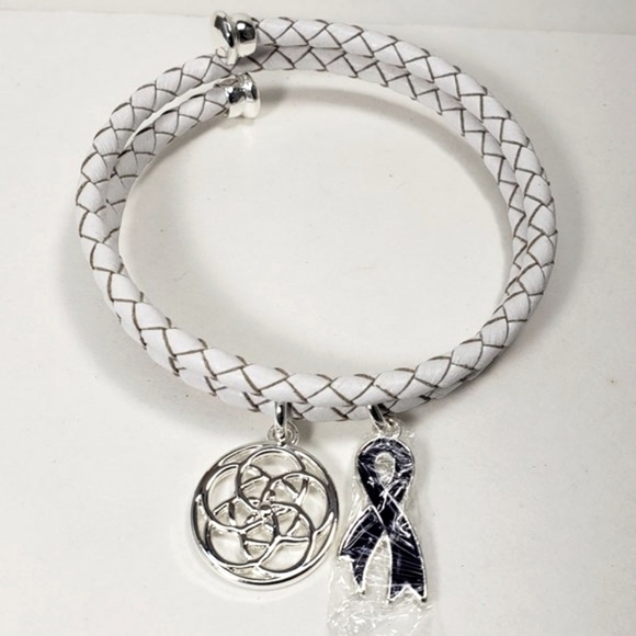Leather White Braided Bracelet – Silver tone Ribbon & Celtic Knot Style Charms - Picture 7 of 7